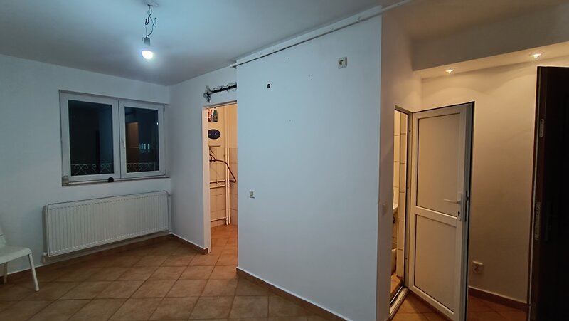 Aleea Pantelimon 14, etaj 1.