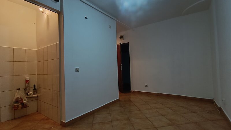 Aleea Pantelimon 14, etaj 1.