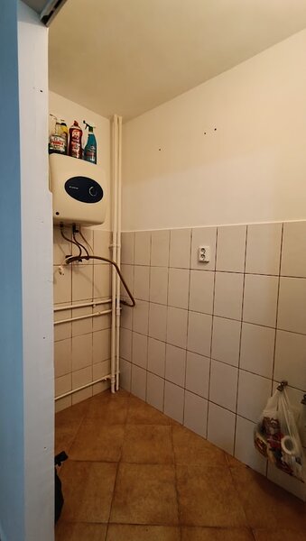 Aleea Pantelimon 14, etaj 1.